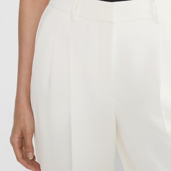 NWT Aritzia The Effortless Pant - Crepette Light Birch - Picture 4 of 9